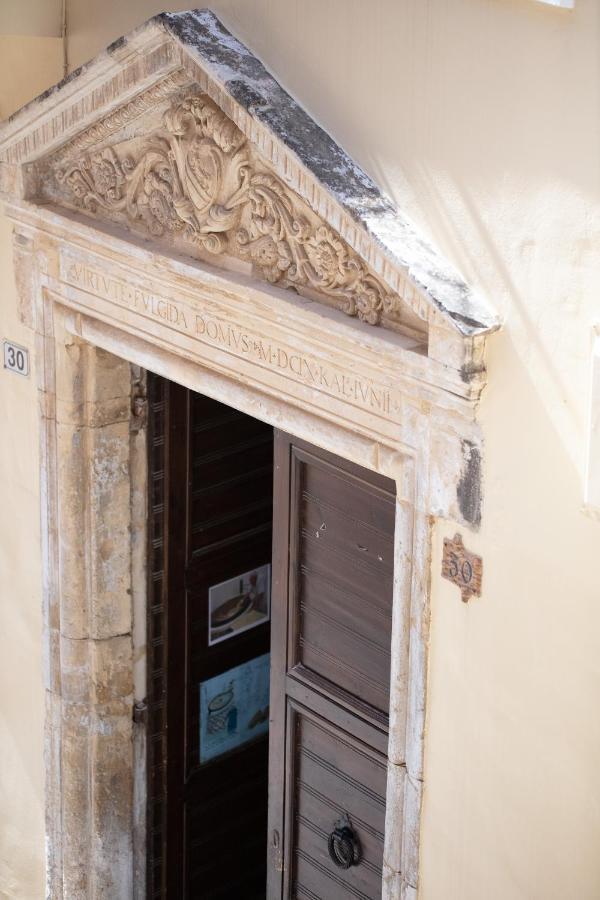 Domus Clodia, Sensing Rethymno'S Old Town! Villa Exterior photo